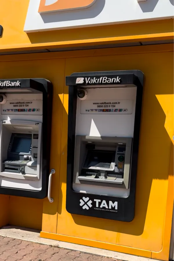 Снятие лир через банкомат по QR-коду в Турции